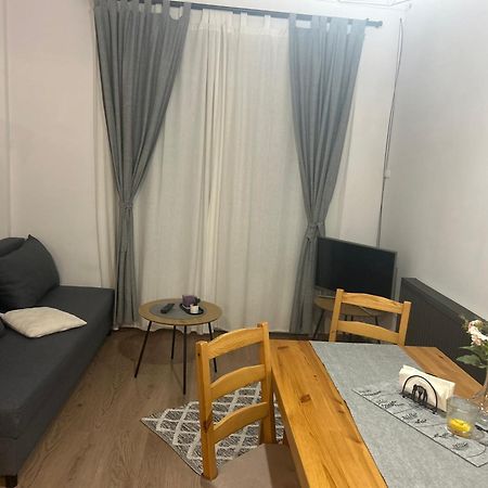 شقة Fressh House Sincraieni المظهر الخارجي الصورة